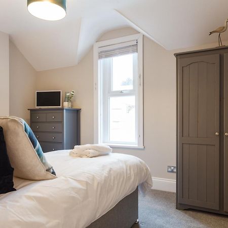 Stylish Town Centre House - 300Mbps, Parking & Sunny Decking Appartement Bournemouth Buitenkant foto