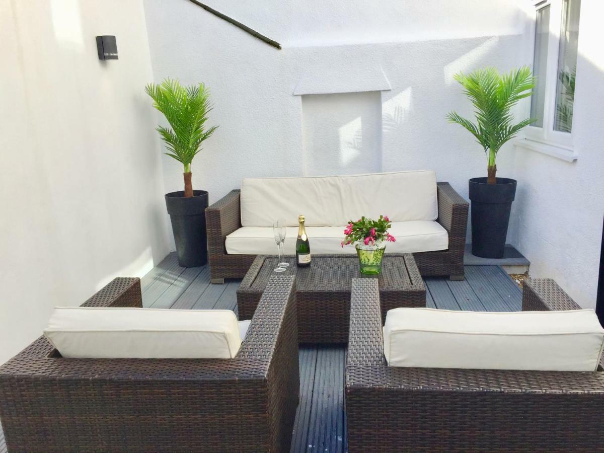 Stylish Town Centre House - 300Mbps, Parking & Sunny Decking Appartement Bournemouth Buitenkant foto