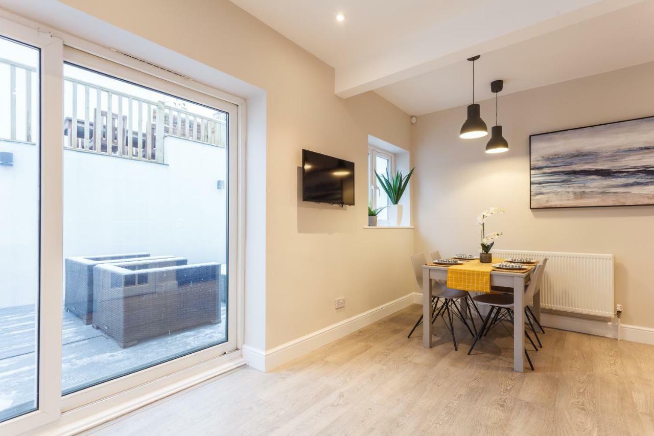 Stylish Town Centre House - 300Mbps, Parking & Sunny Decking Appartement Bournemouth Buitenkant foto